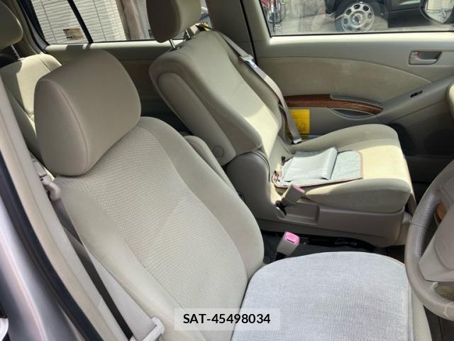 Toyota ISIS 2013-11 7617201-12