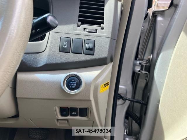 Toyota ISIS 2013-11 7617201-22