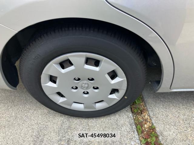 Toyota ISIS 2013-11 7617201-6