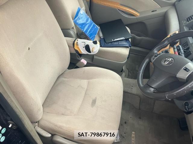 Toyota ISIS 2005-01 7724351-13