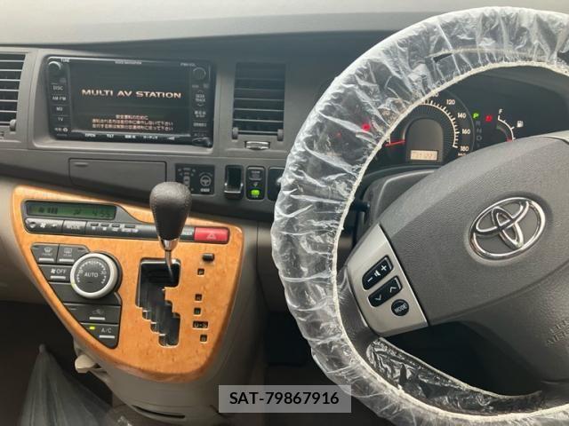 Toyota ISIS 2005-01 7724351-17
