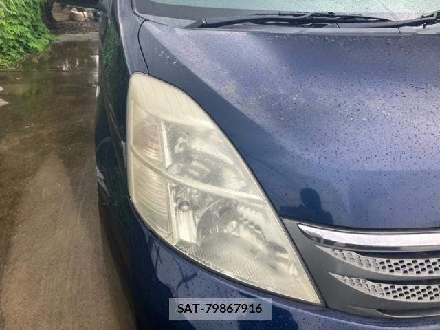 Toyota ISIS 2005-01 7724351-2