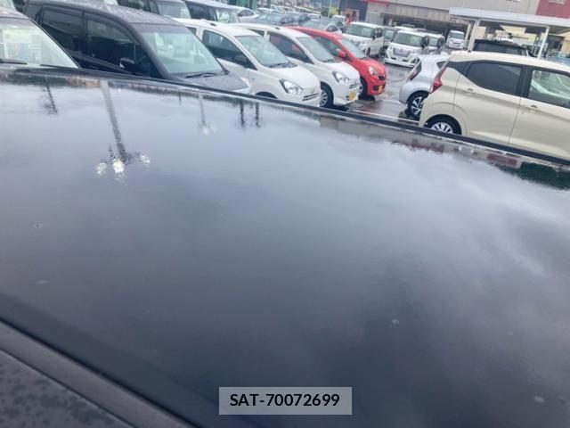 Toyota ISIS 2011-06 7724348-23