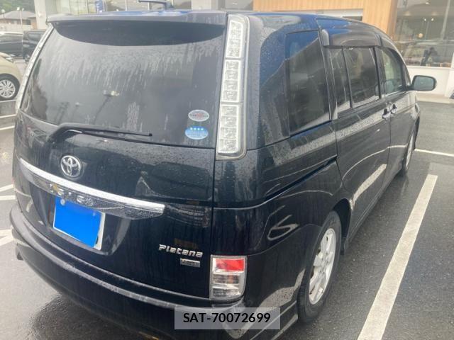 Toyota ISIS 2011-06 7724348-2