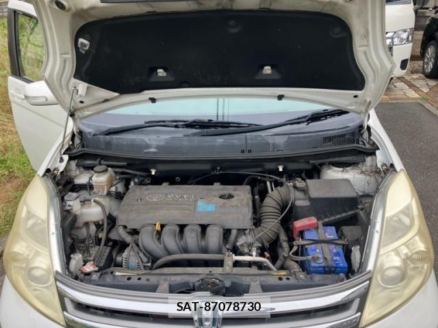 Toyota ISIS 2007-11 7724347-6
