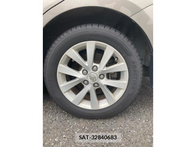 Toyota ISIS 2011-01 7724350-10