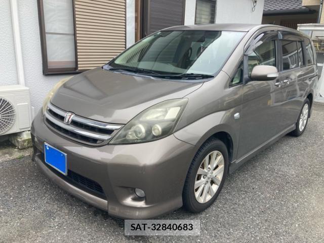 Toyota ISIS 2011-01 7724350-1