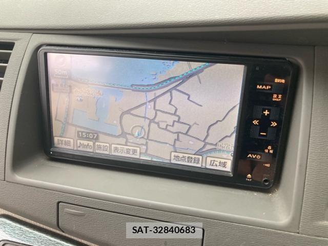 Toyota ISIS 2011-01 7724350-20