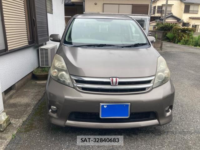 Toyota ISIS 2011-01 7724350-2