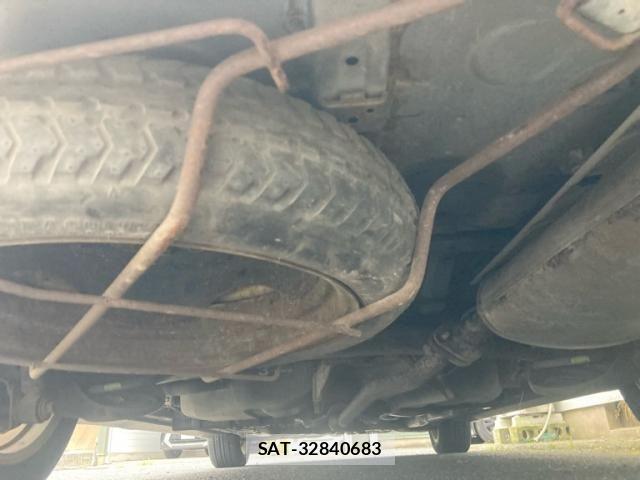 Toyota ISIS 2011-01 7724350-8
