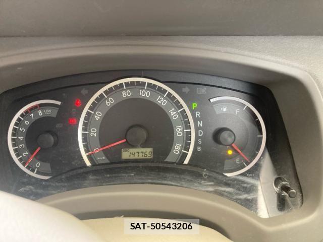Toyota ISIS 2011-09 7724352-10