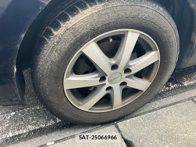 Toyota ISIS 2005-03 7785806-10