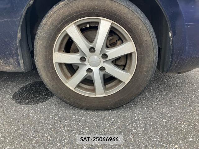 Toyota ISIS 2005-03 7785806-8