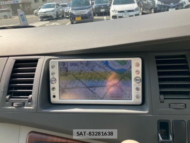Toyota ISIS 2010-07 7785807-15