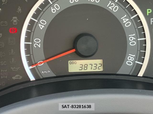 Toyota ISIS 2010-07 7785807-18