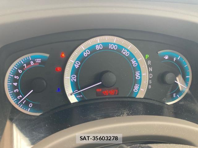 Toyota ISIS 2010-02 7785805-14