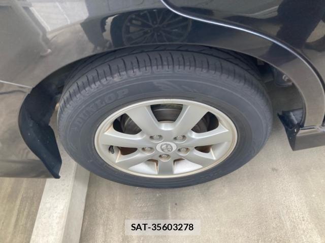 Toyota ISIS 2010-02 7785805-3