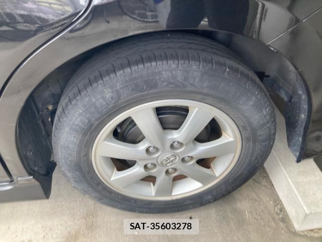 Toyota ISIS 2010-02 7785805-4