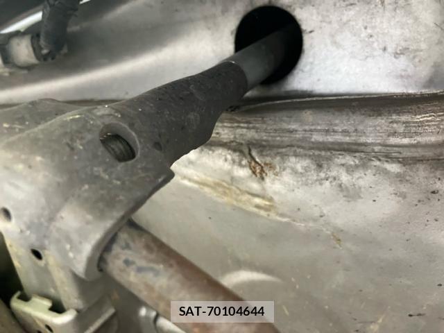 Toyota ISIS 2005-03 7876985-23