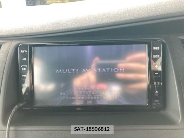 Toyota ISIS 2008-12 7962130-15