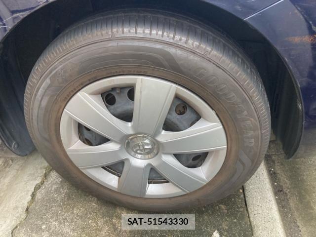 Toyota ISIS 2005-09 7979552-9