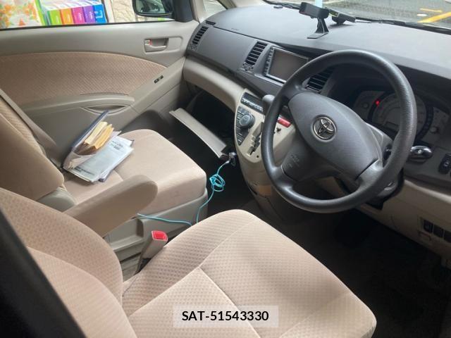 Toyota ISIS 2005-09 7979552-13