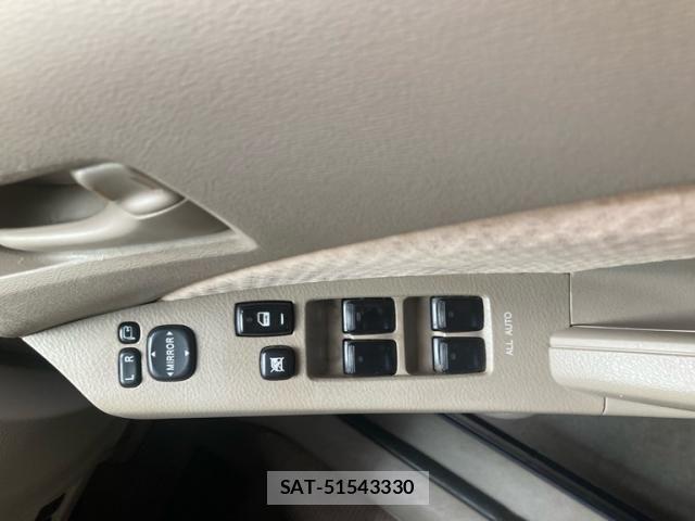 Toyota ISIS 2005-09 7979552-22