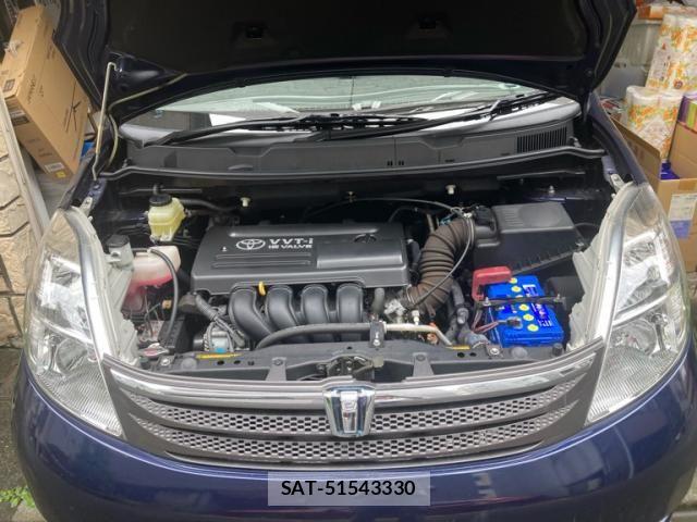 Toyota ISIS 2005-09 7979552-4