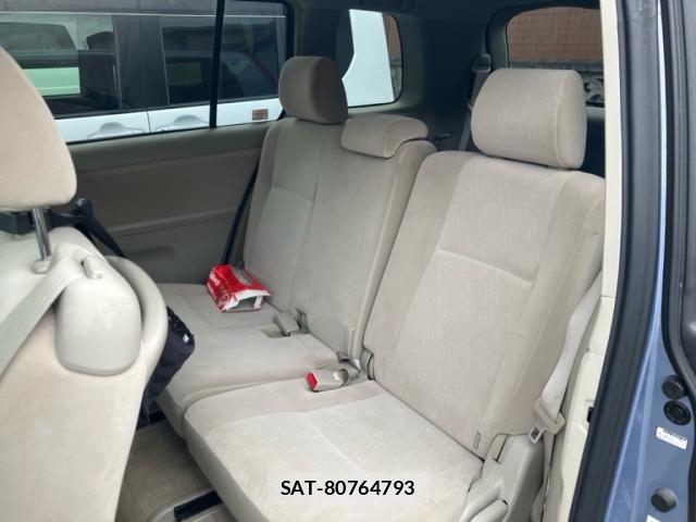 Toyota ISIS 2007-08 7979550-10