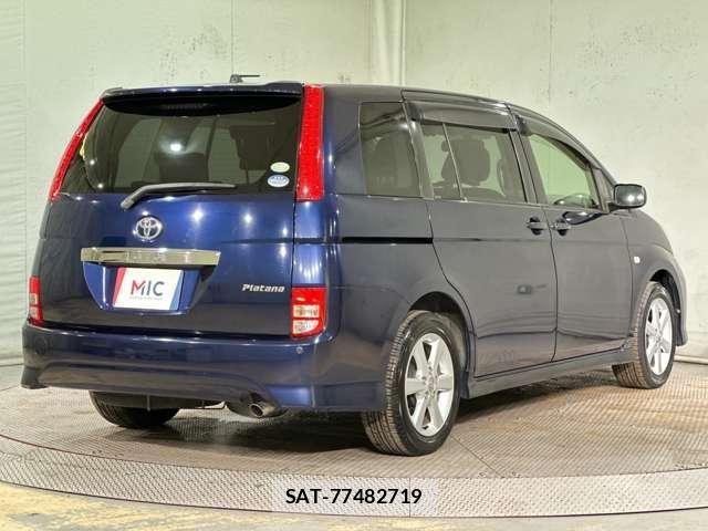 Toyota ISIS 2005-06 8036095-4