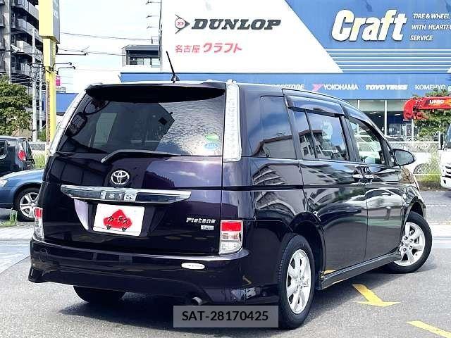 Toyota ISIS 2014-02 8036086-2