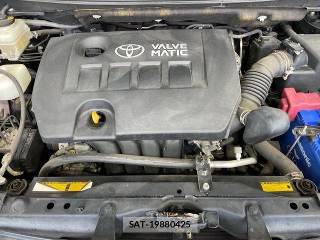 Toyota ISIS 2013-09 8036093-18