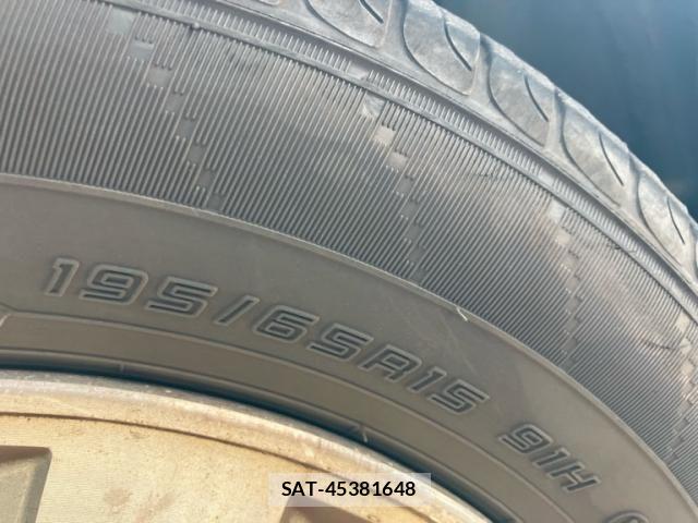 Toyota ISIS 2006-04 8036096-4