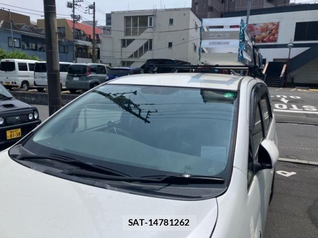 Toyota ISIS 2007-06 8099746-3