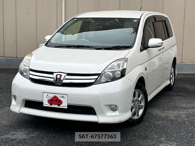 Toyota ISIS 2012-06 8099742-0