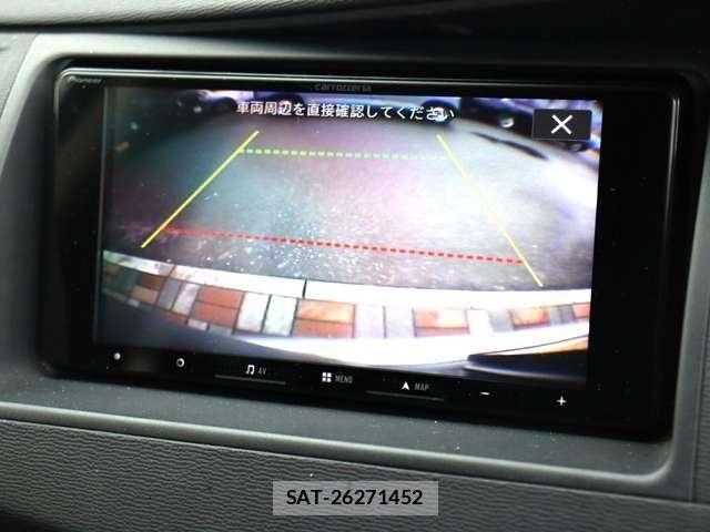 Toyota ISIS 2005-02 8099741-8