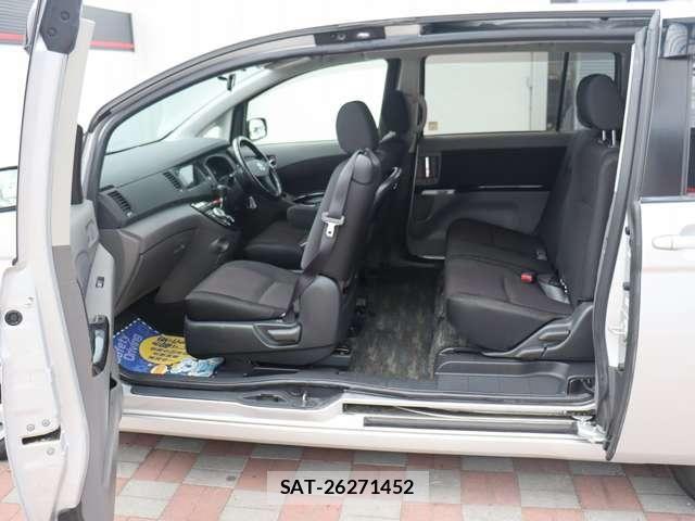Toyota ISIS 2005-02 8099741-20
