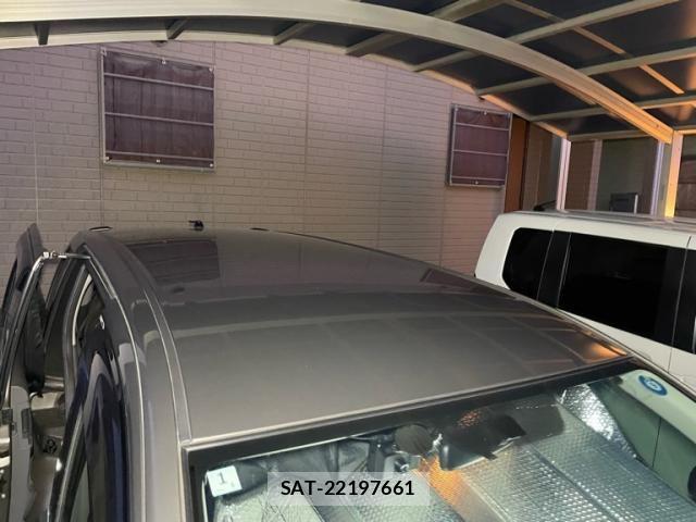 Toyota ISIS 2010-01 8130634-6