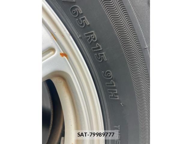 Toyota ISIS 2005-03 8245487-11