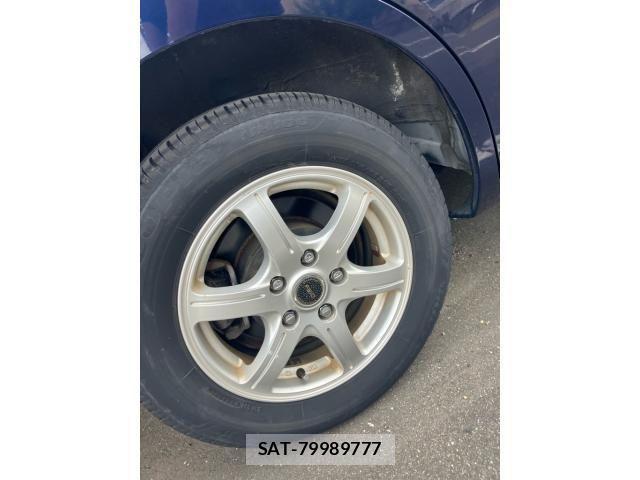 Toyota ISIS 2005-03 8245487-7