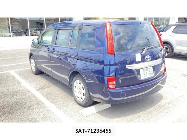 Toyota ISIS 2008-05 8314883-1