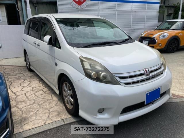 Toyota ISIS 2010-02 8314885-0