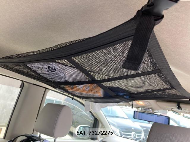Toyota ISIS 2010-02 8314885-14