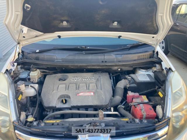Toyota ISIS 2012-01 8336287-15
