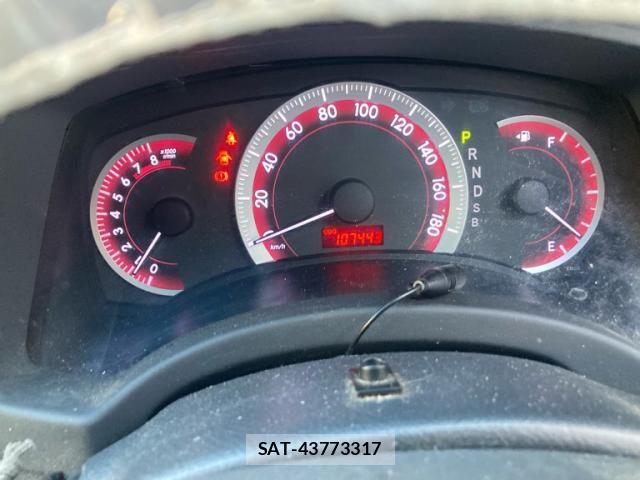 Toyota ISIS 2012-01 8336287-25