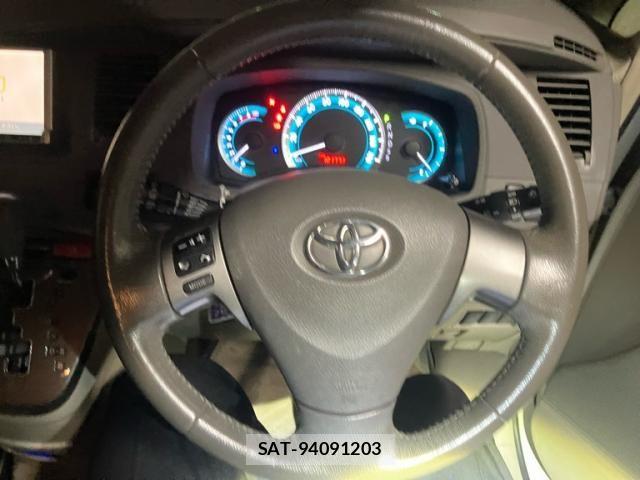Toyota ISIS 2009-11 8336289-9