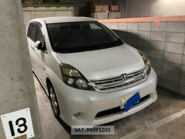 Toyota ISIS 2009-11 8336289-1
