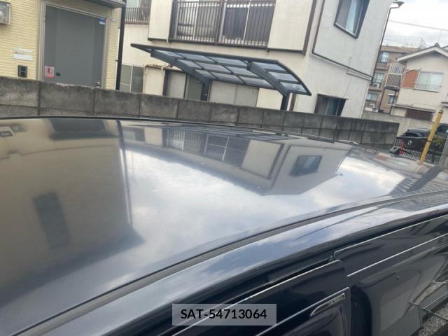 Toyota ISIS 2005-05 8366407-8