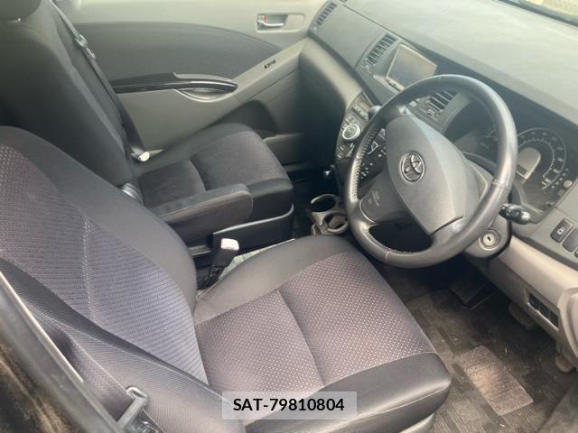 Toyota ISIS 2005-08 8371748-11