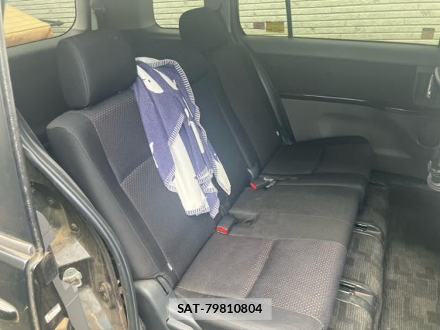 Toyota ISIS 2005-08 8371748-18
